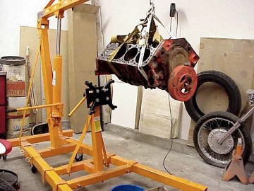 12-Engine removalWeb Optomized R1