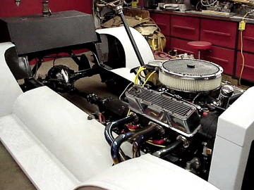 21-Engine installedWeb Optomized R1