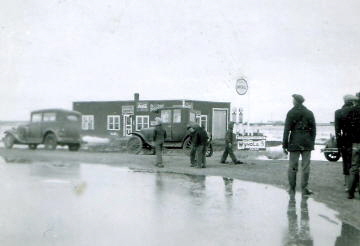 Martins Corner 1942Web Optomized R1